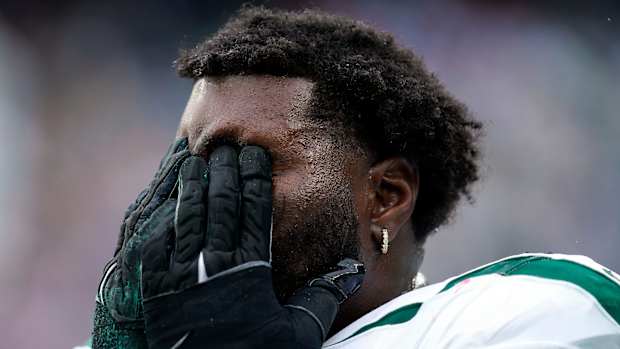 Jets' LT Mekhi Becton